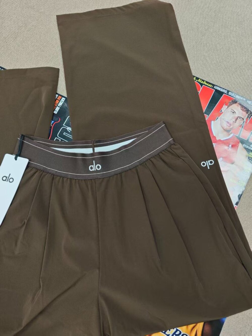 🦋🦋Alo Yoga Suit Up Trouser Espresso Coffee Brown(Regular 30“inches) NWT - Picture 2 of 7